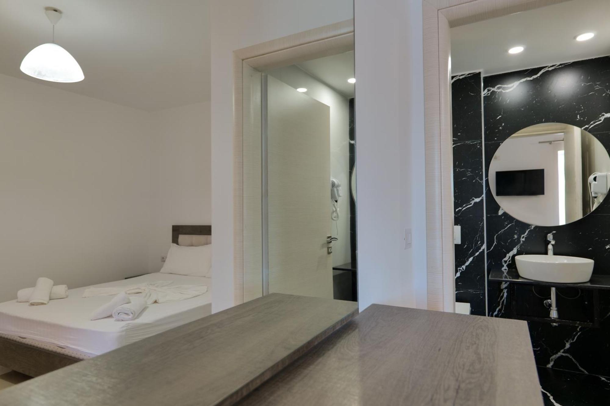 Fabeno Villa Sarandë Exterior foto