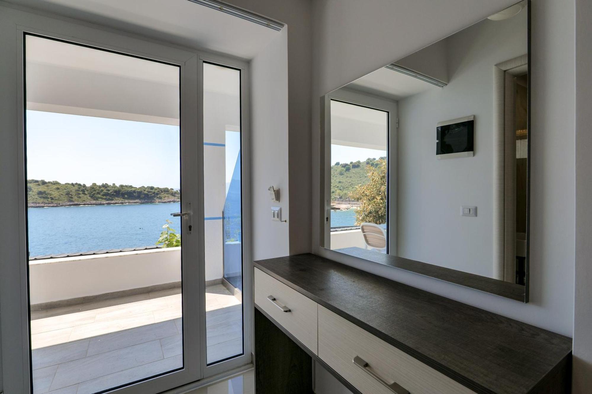 Fabeno Villa Sarandë Exterior foto