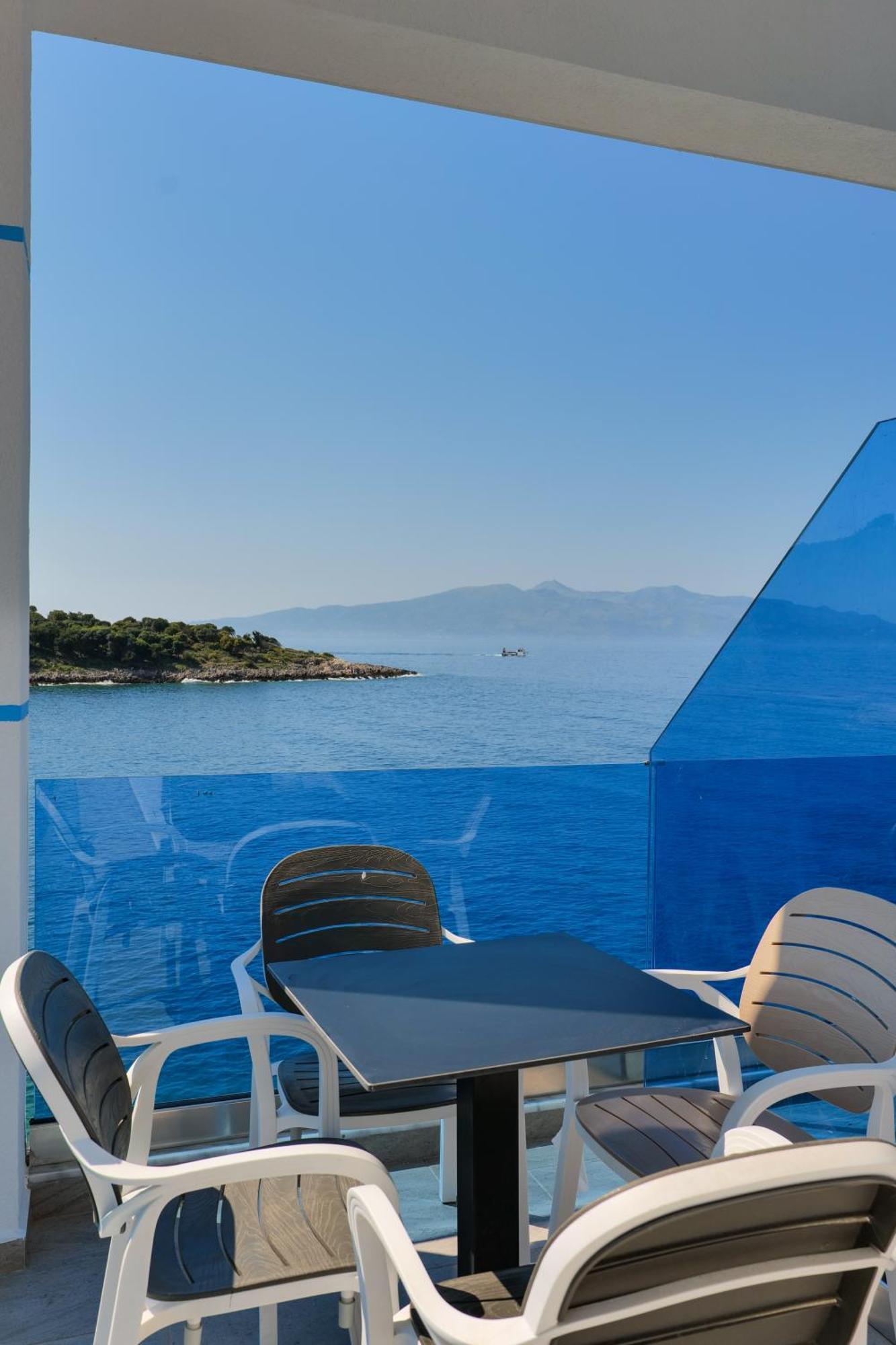 Fabeno Villa Sarandë Exterior foto